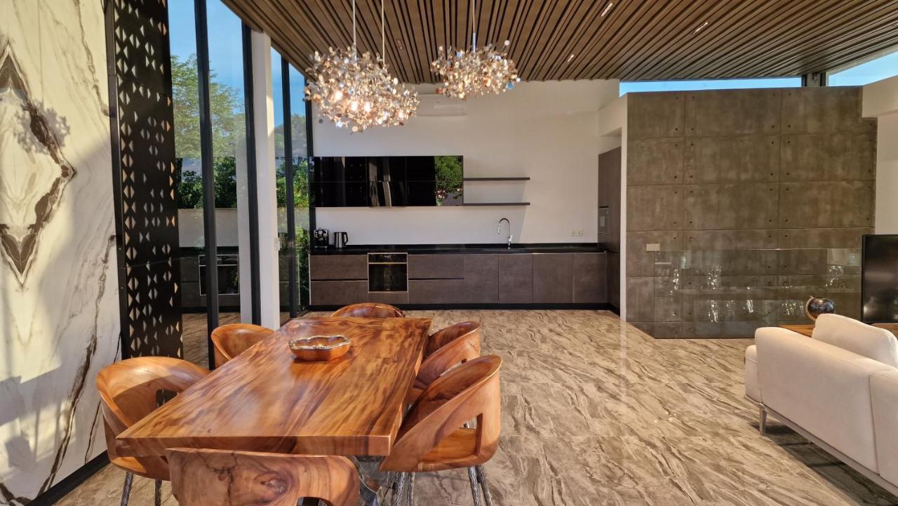 Villa Obsidian, With Staff, Sea View And Walk To Choeng Mon Beach Экстерьер фото