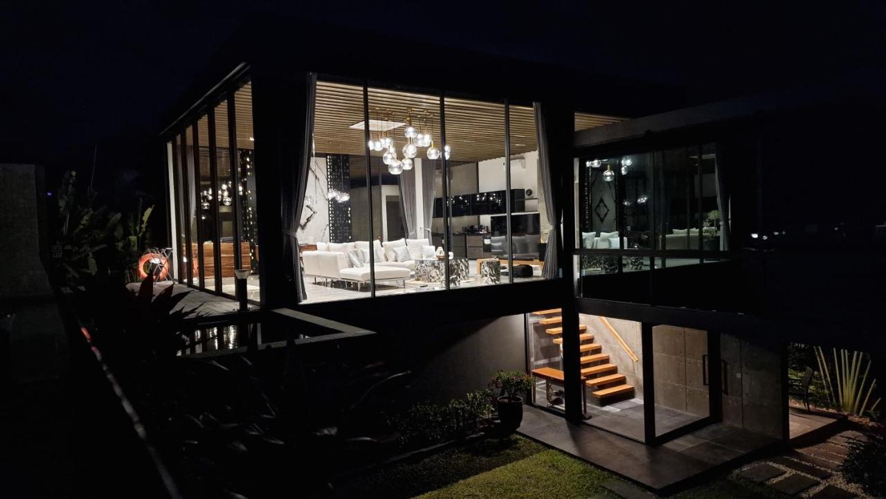 Villa Obsidian, With Staff, Sea View And Walk To Choeng Mon Beach Экстерьер фото