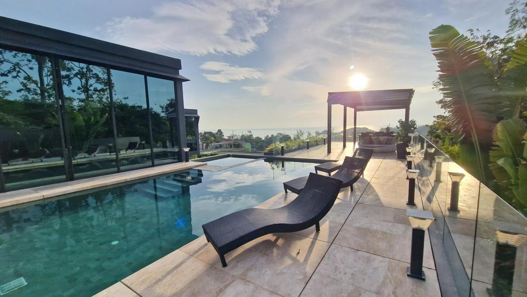 Villa Obsidian, With Staff, Sea View And Walk To Choeng Mon Beach Экстерьер фото